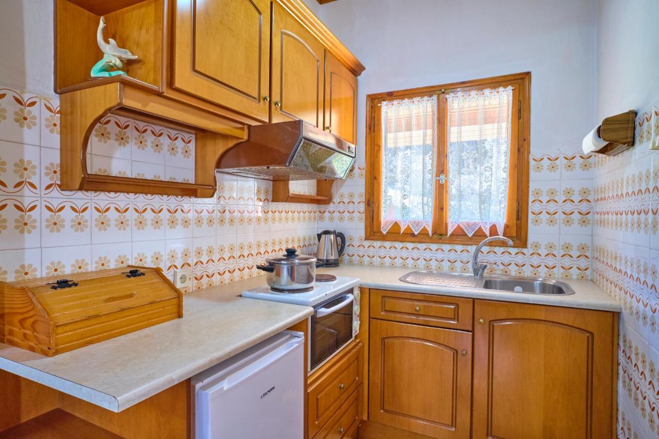 Theodora Apartments Agios Stefanos Corfu アギオス・ステファノス エクステリア 写真